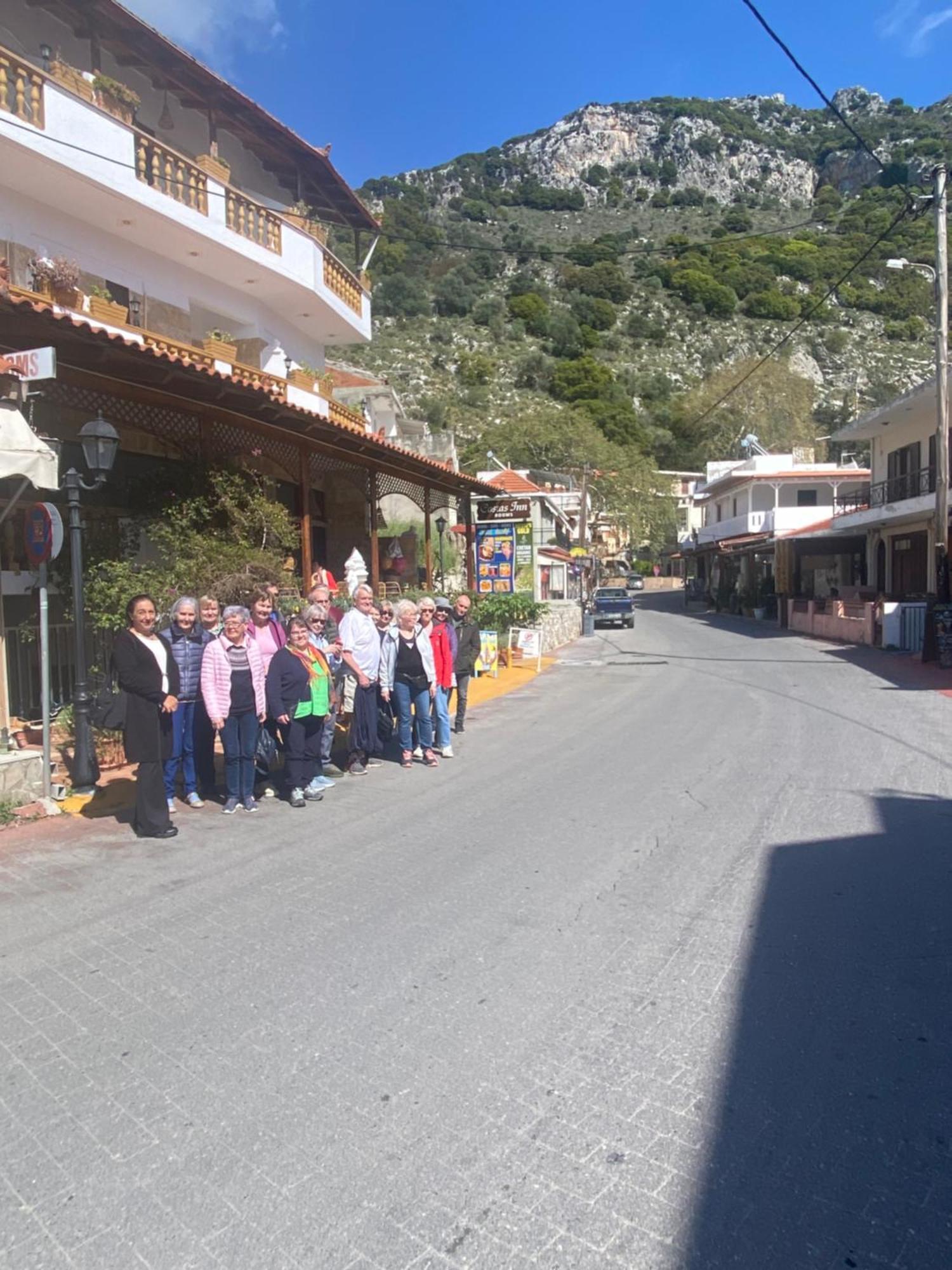 Costas Inn Spílion Buitenkant foto