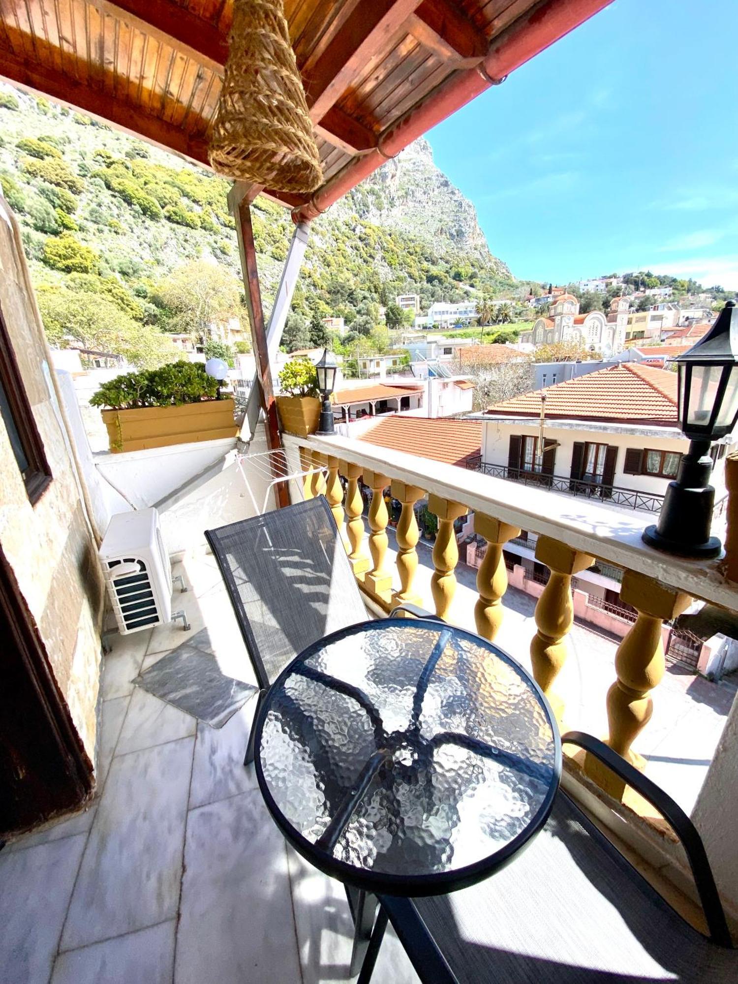 Costas Inn Spílion Buitenkant foto